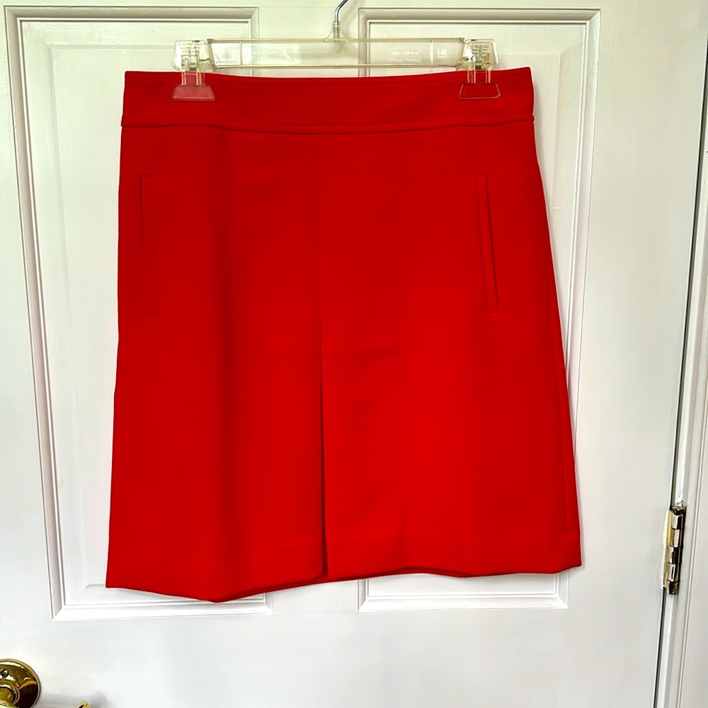Loft polyester l/rayon skirt size 4p